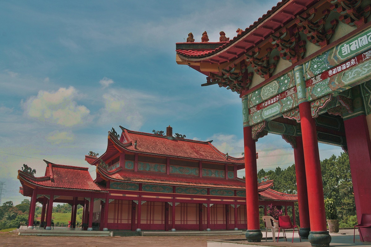 Conheça 5 templos budistas no interior de SP