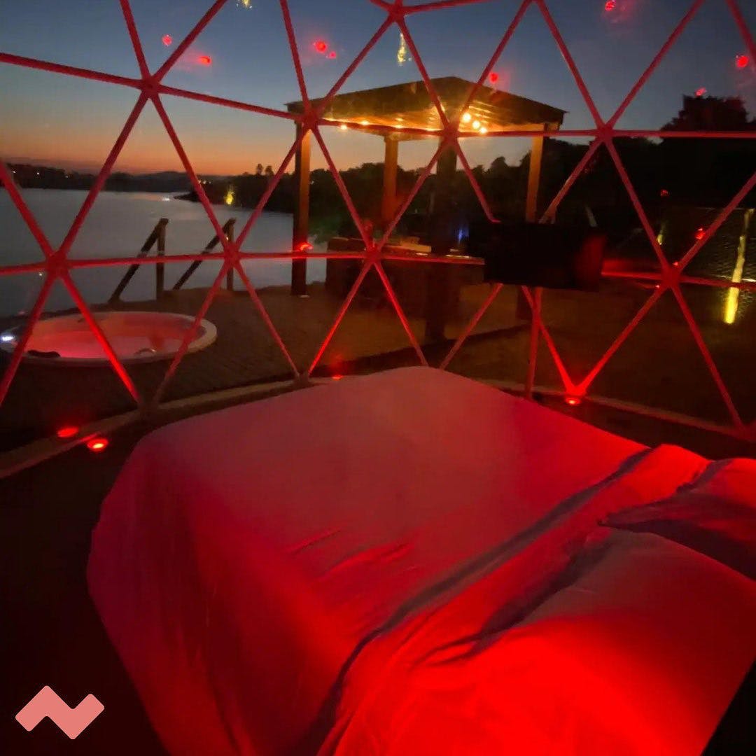 Conheça a Bubble Experience, refúgio especial para casais no interior de SP