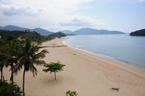 5 praias para conhecer em Caraguatatuba