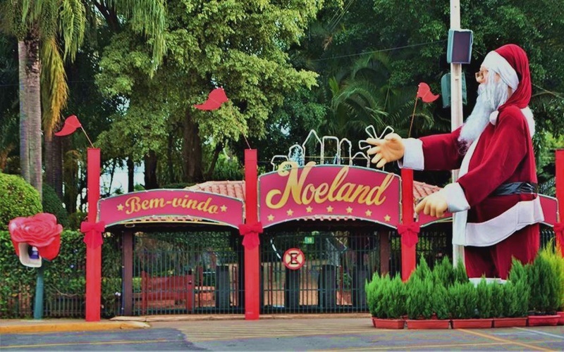 Flores e Papai Noel? Descubra o Natal Mágico de Holambra!