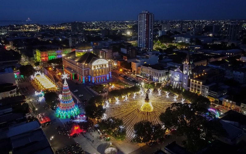 Clima Natalino invade a cidade de São Sebastião!