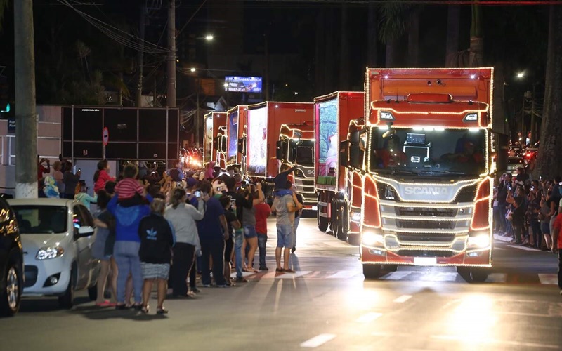As Luzes de Natal já brilham por Americana!