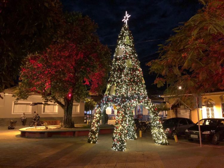 São Bento do Sapucaí já está à espera do Natal!