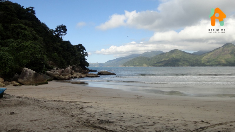 Cachoeira do Gato e Praia Castelhanos em Ilhabela