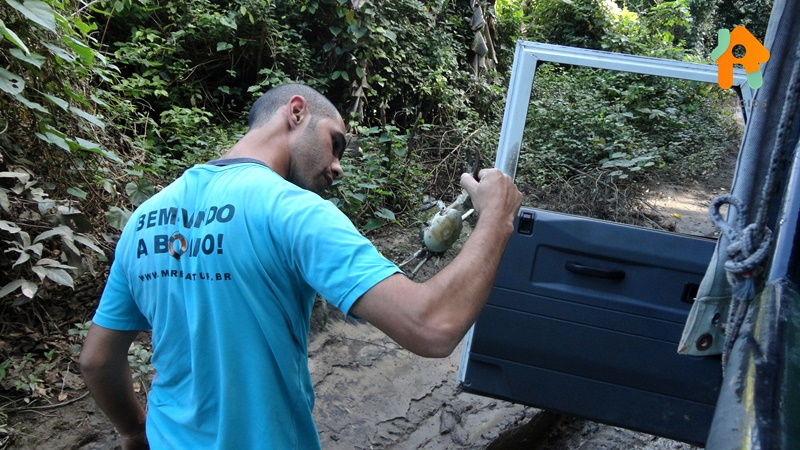 Cachoeira do Gato e Praia Castelhanos em Ilhabela