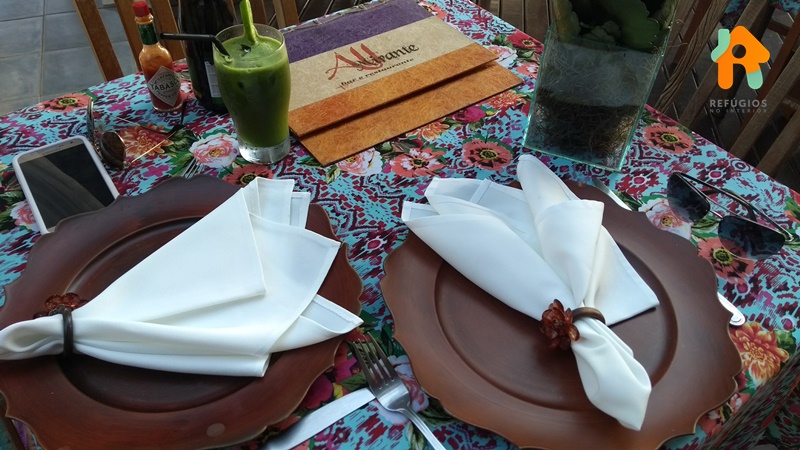 4 Belíssimos Restaurantes Para Conhecer Em Ilhabela