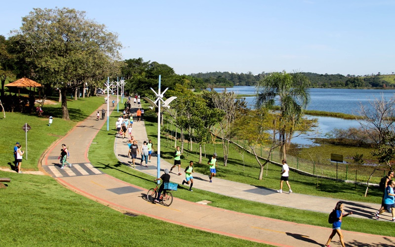 Jundiaí - 18 anos Parque da Cidade no dia 21 terá passeios gratuitos de caiaque