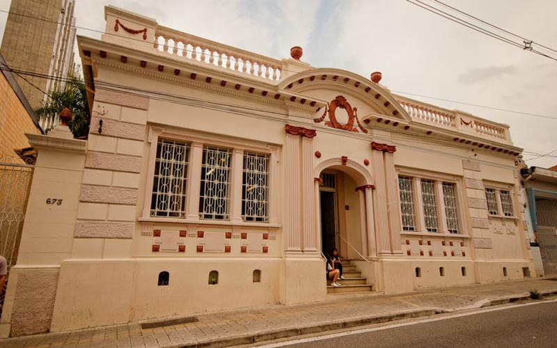Sorocaba “Filmes Cult nas Quartas” com “Um Conto Chinês” na Biblioteca Infantil!
