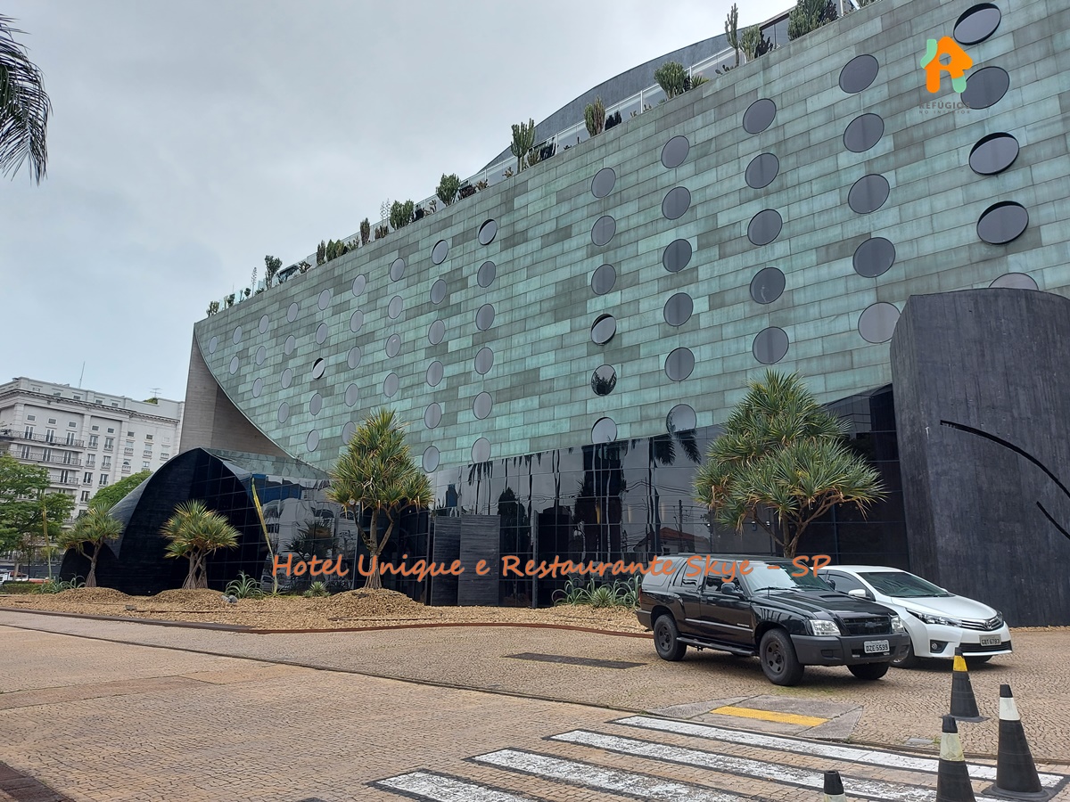 Hotel Unique e Skye Restaurante & Bar