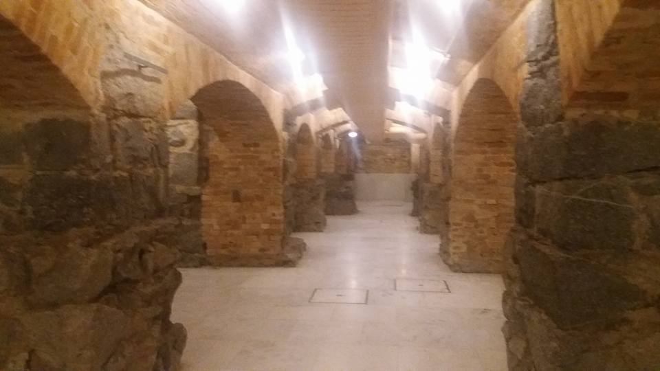 Bares Escondidos e Lugares Subterrâneos Para Você Conhecer em SP