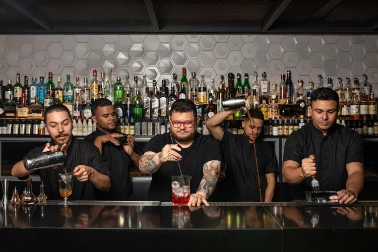 Um dos 100 melhores bares do mundo está em São Paulo! Descubra Qual?
