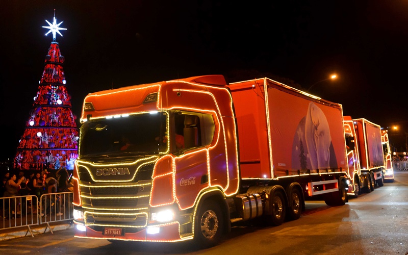 Jundiaí – Já está confirmada a Caravana iluminada da Coca-Cola para o dia 19!