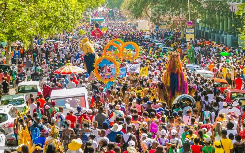 Quais as cidades com programações de Carnaval no interior de São Paulo?