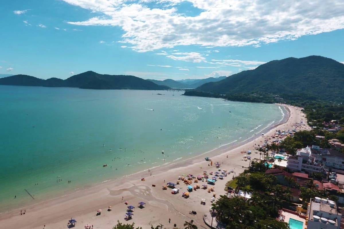 Conheça a Praia da Enseada em Ubatuba e descubra quais maravilhas te esperam!