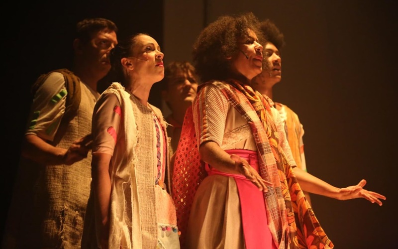 Sala Jundiaí recebe espetáculo infantil “História do Brasil”