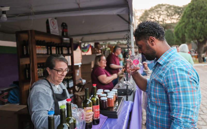 Dia do Vinho: Vinícolas levam qualidade do vinho de Jundiaí ao Expressa!