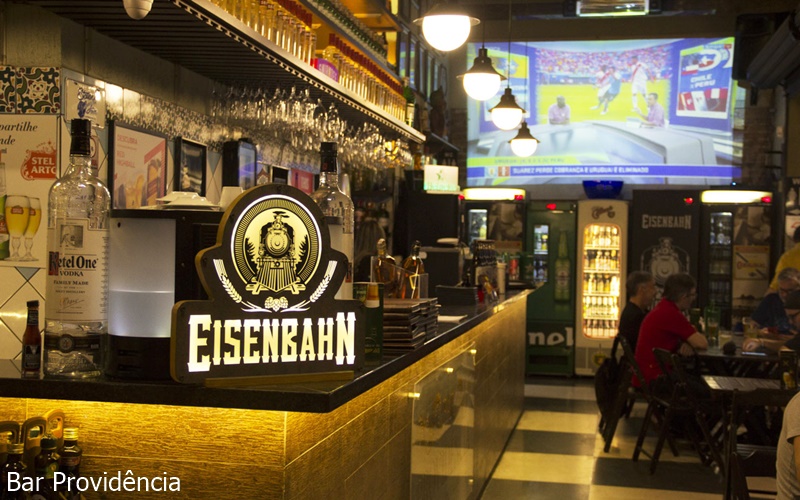 Conheça os 13 Melhores Bares com Música ao Vivo para Desfrutar em São Paulo!