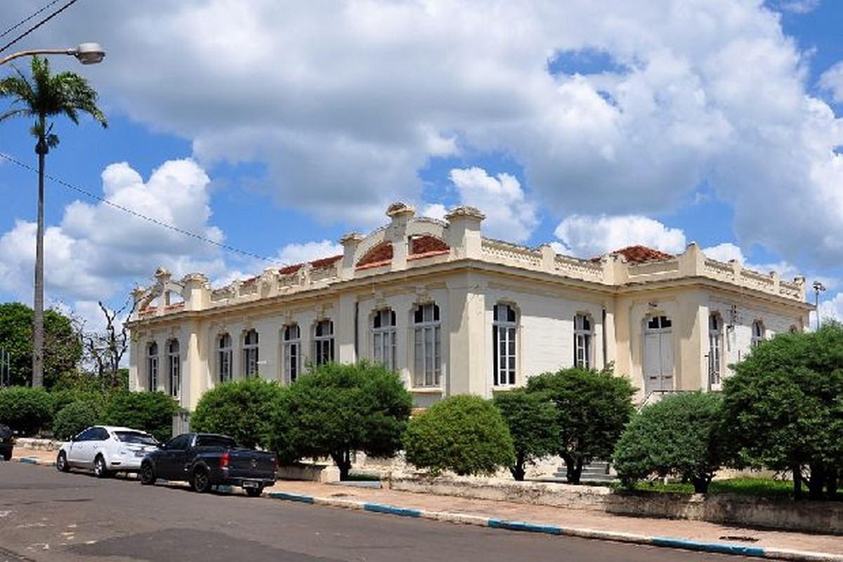 Prefeitura Municipal de Dourado - SP