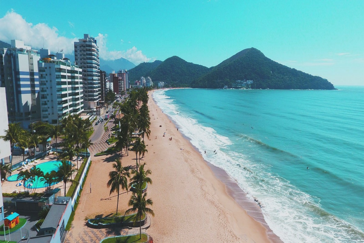 Praia Martim de Sá em Caraguatatuba - SP