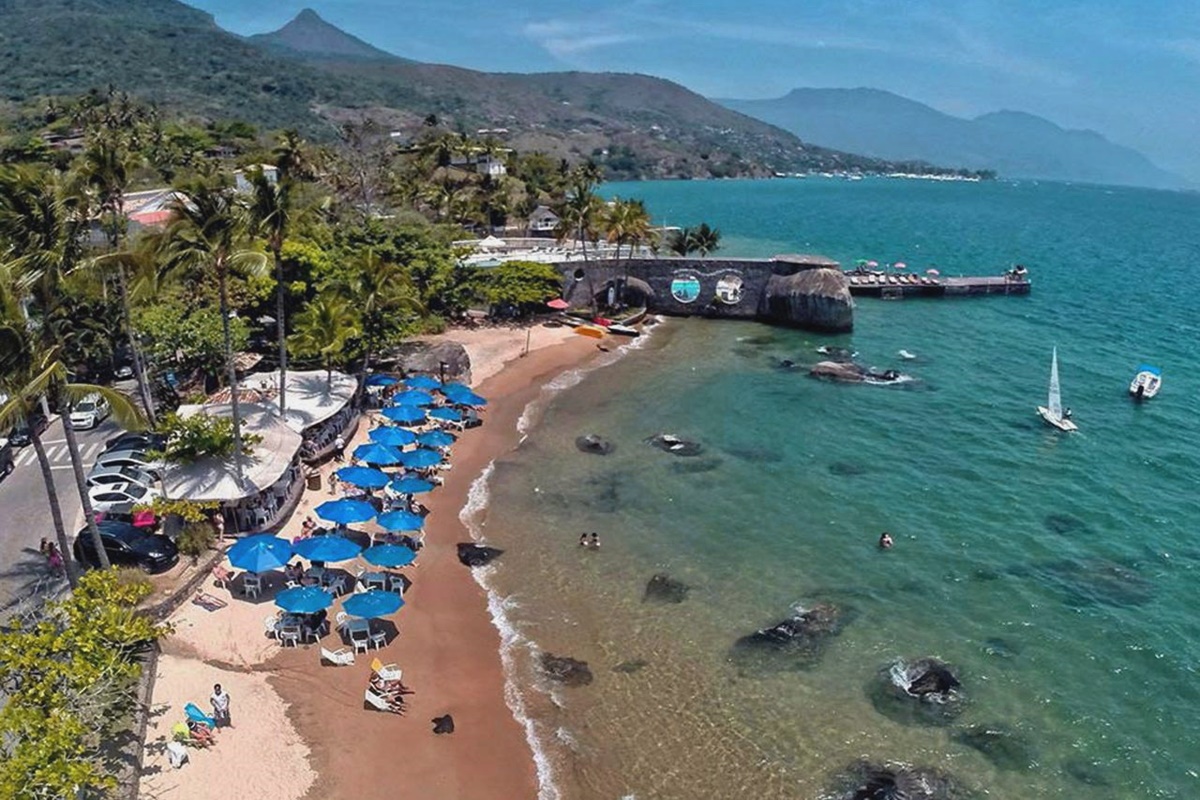 Praia de Pacuíba em Ilhabela