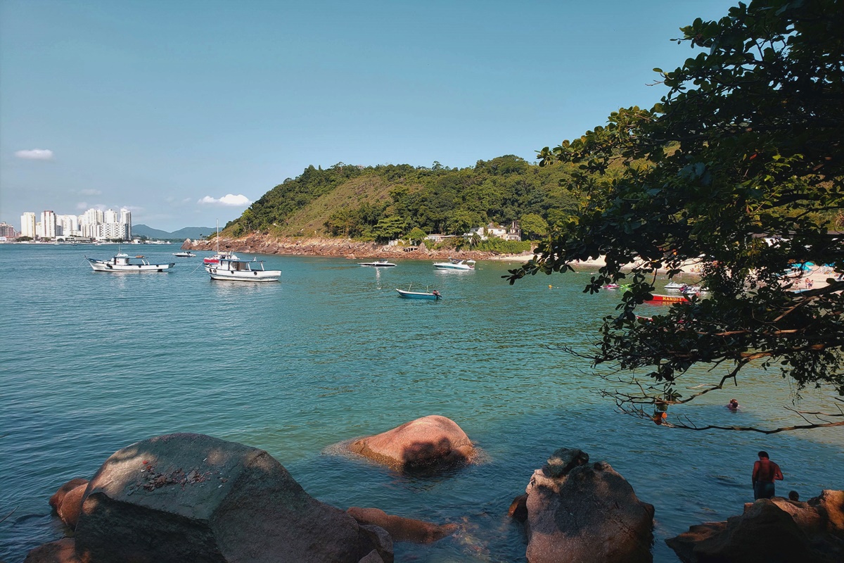 Praia do Góes em Guarujá - SP