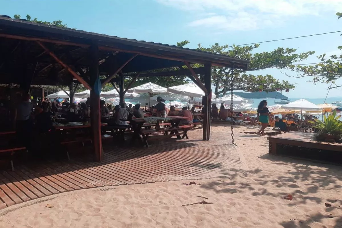 Bar de Praia e Restaurante Almada em Ubatuba