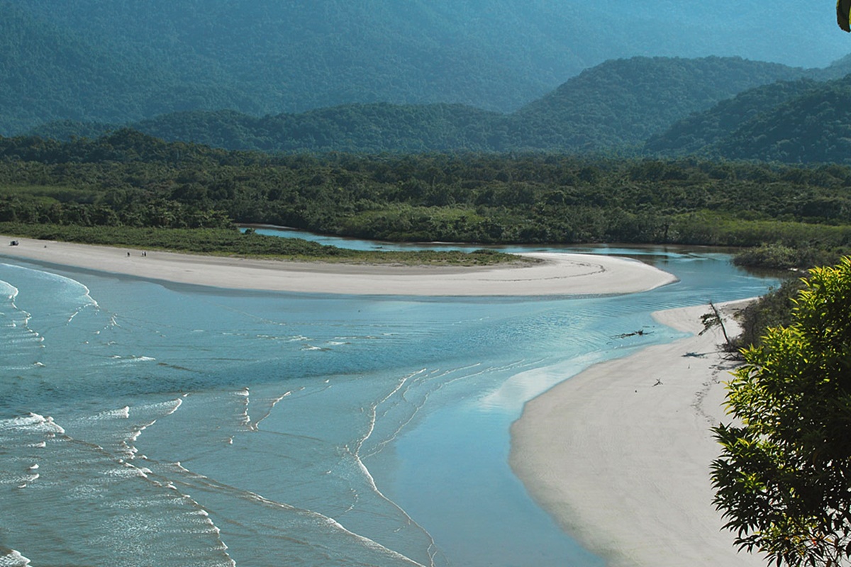 Praia da Fazenda em Ubatuba