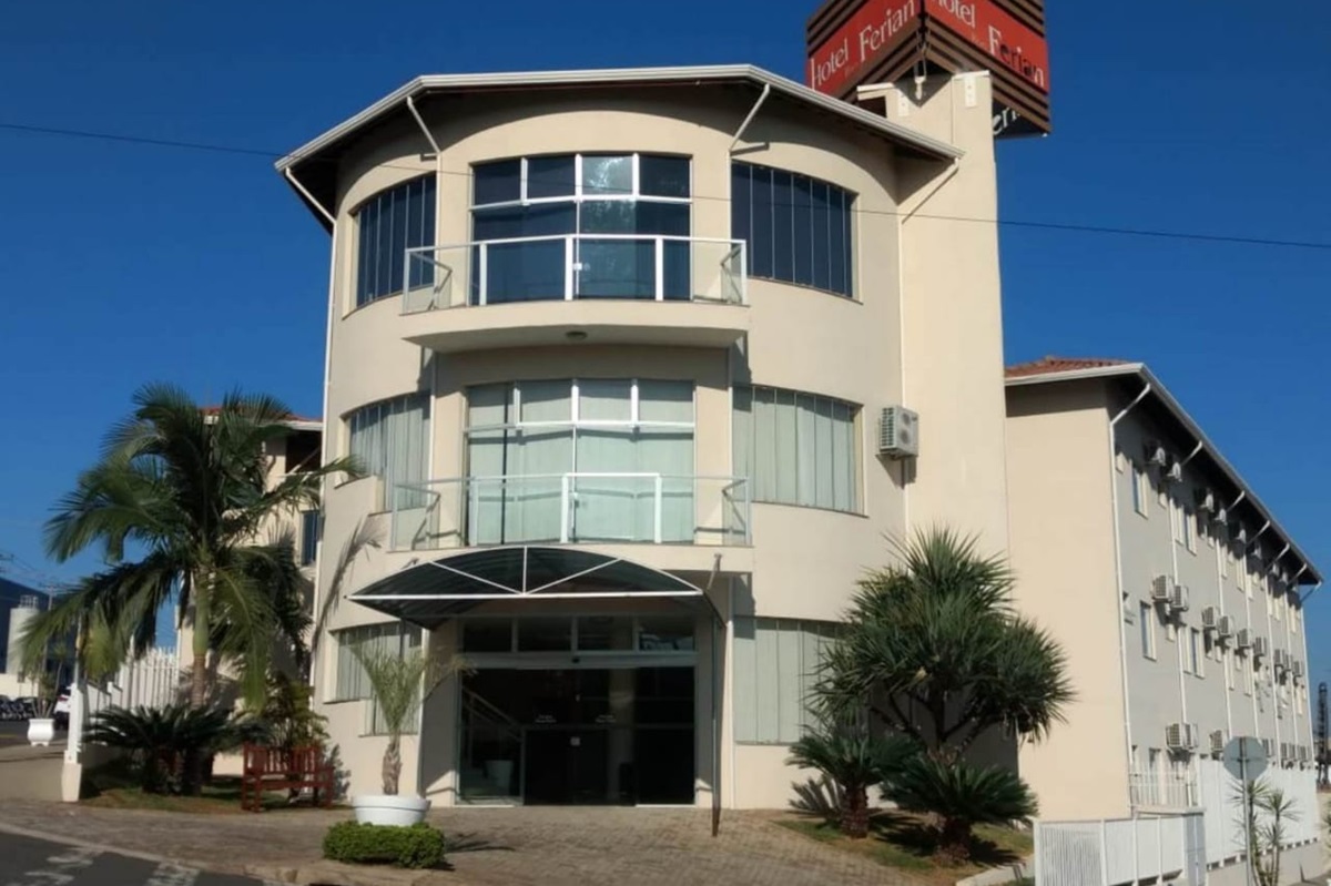 Ferian Plaza Hotel Itapira - SP