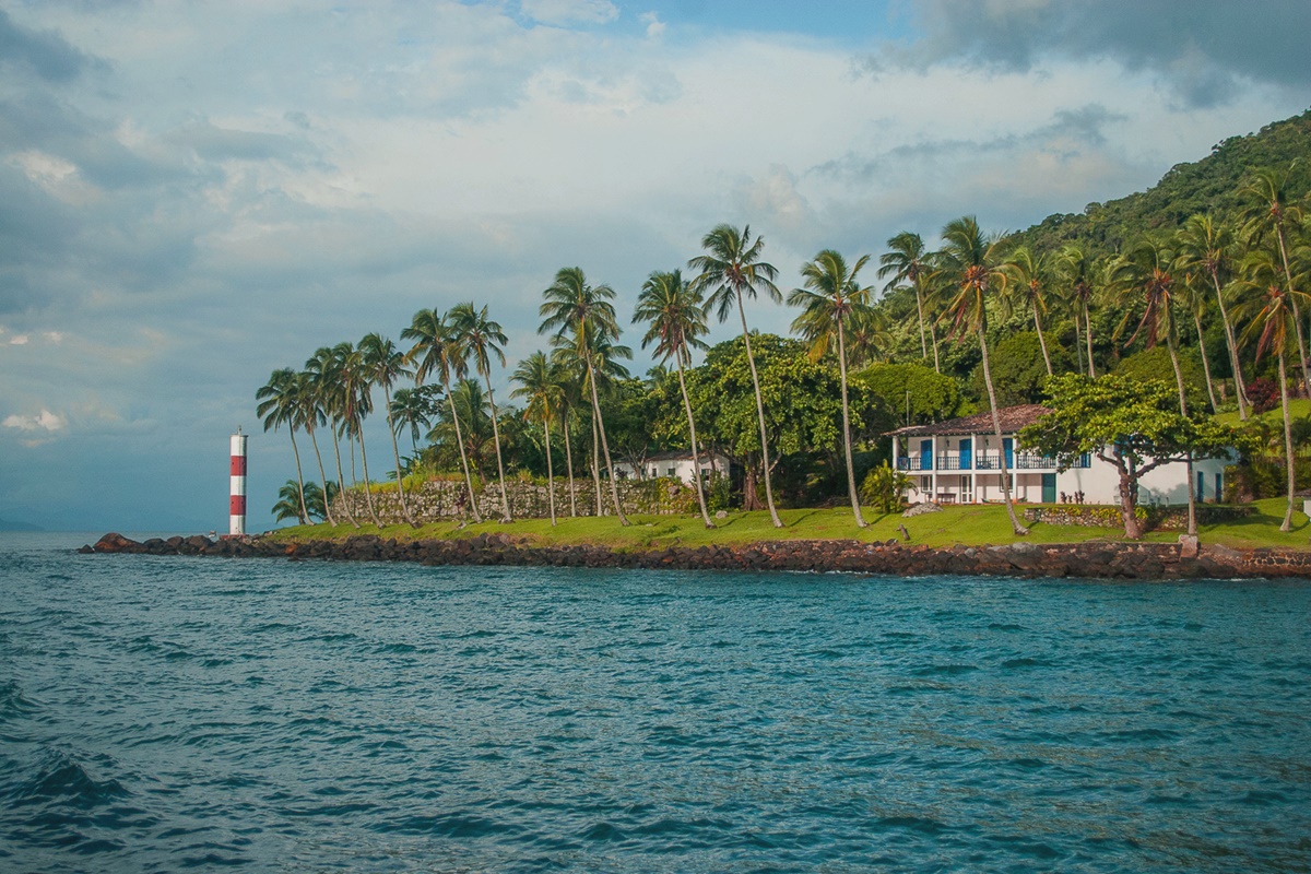 Praia Ponta das Canas em Ilhabela - SP