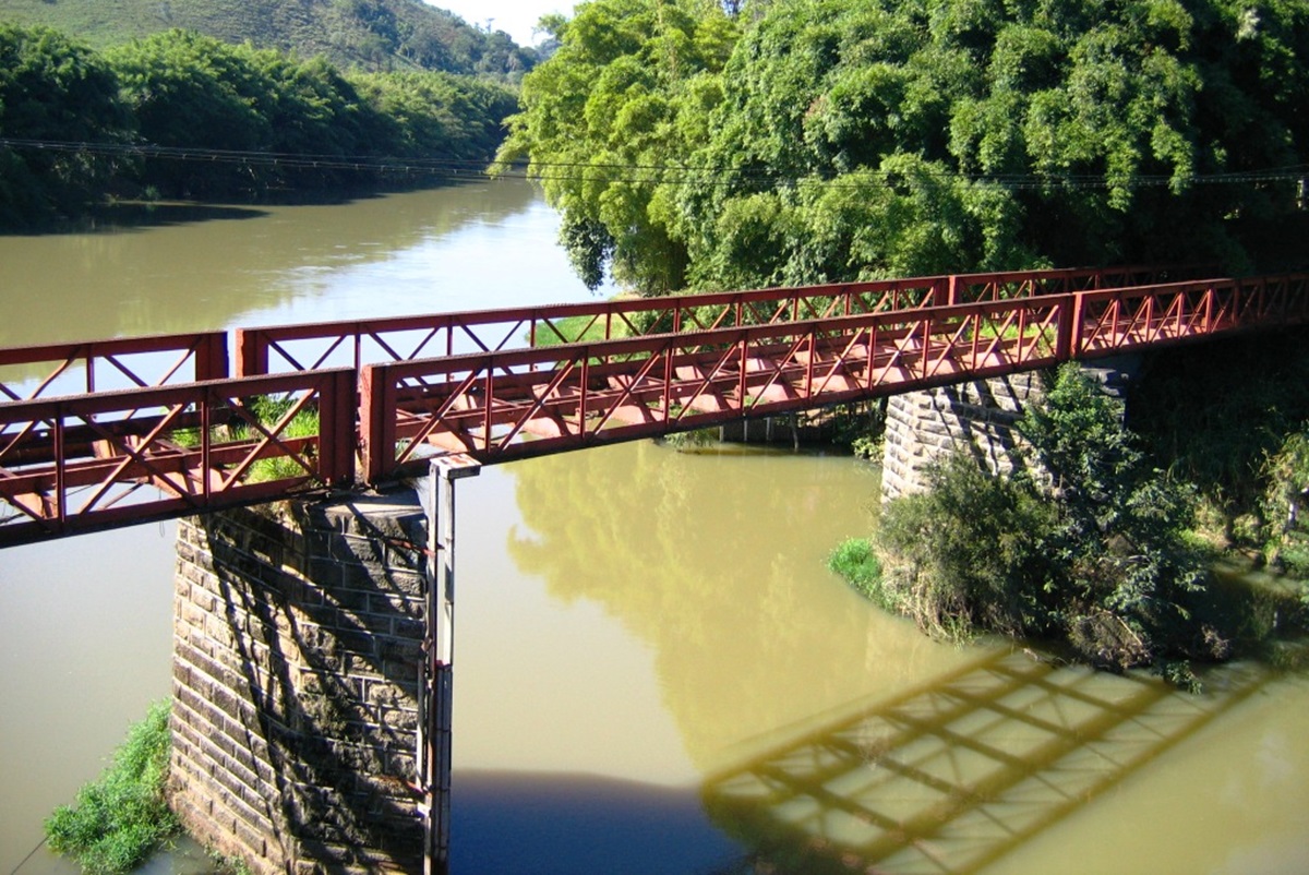 Ponte Metálica Santa Branca - SP
