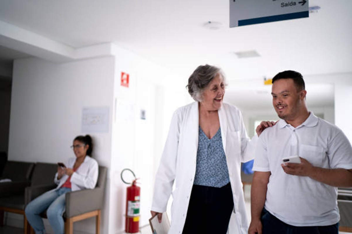 Hospitais em Cândido Mota - SP