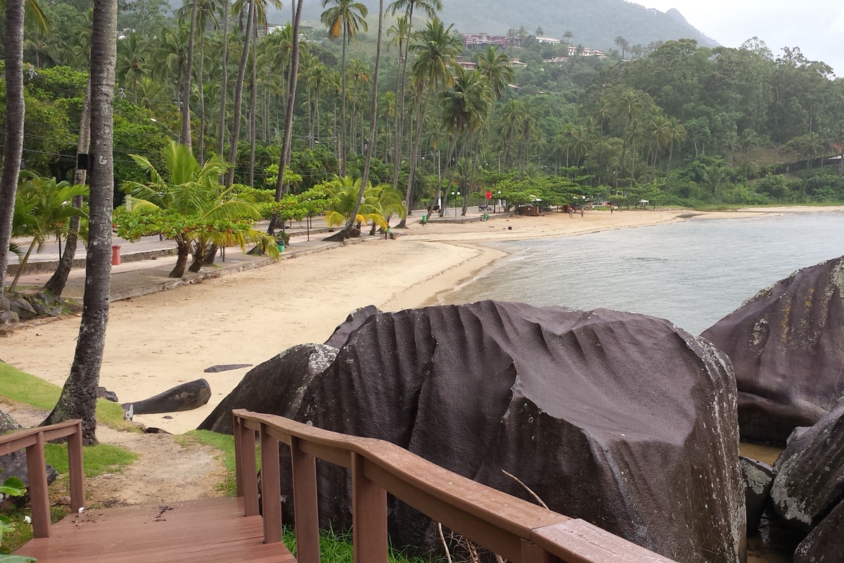 Praia do Sino em Ilhabela