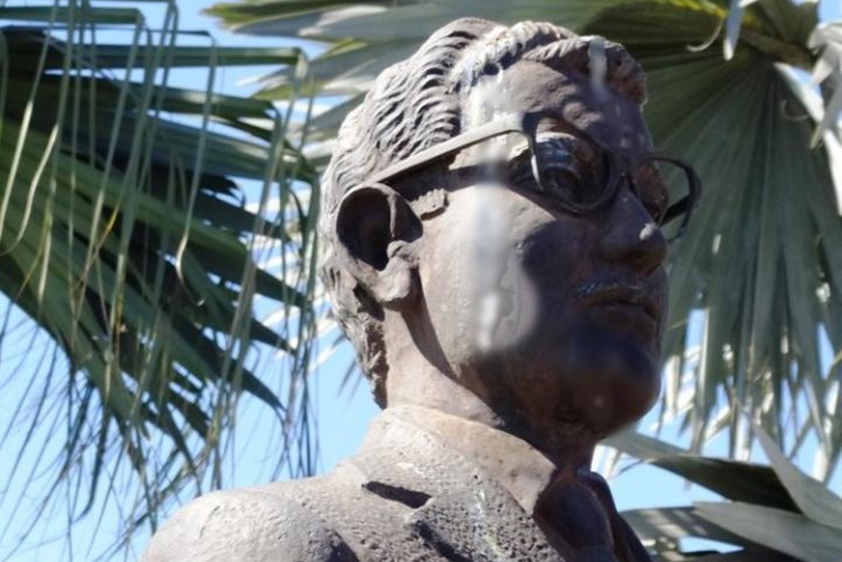 Busto Benedito Castrequini Mira Estrela