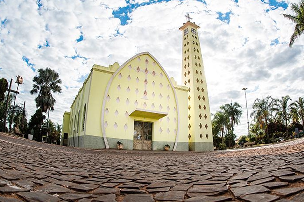 Igreja Matriz Mira Estrela - SP