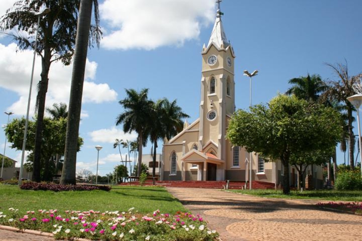 Praça Carlos Barozzi Fernandópolis