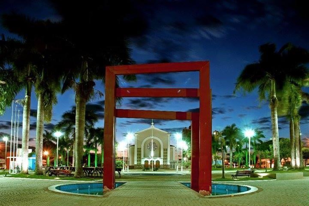 Praça Joaquim Antônio Pereira Fernandópolis