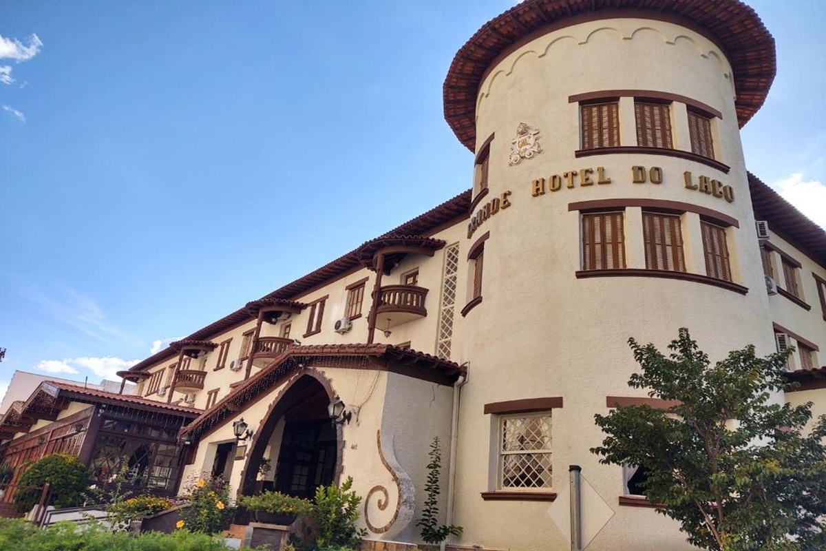 Grande Hotel do Lago em Águas de Lindóia - SP