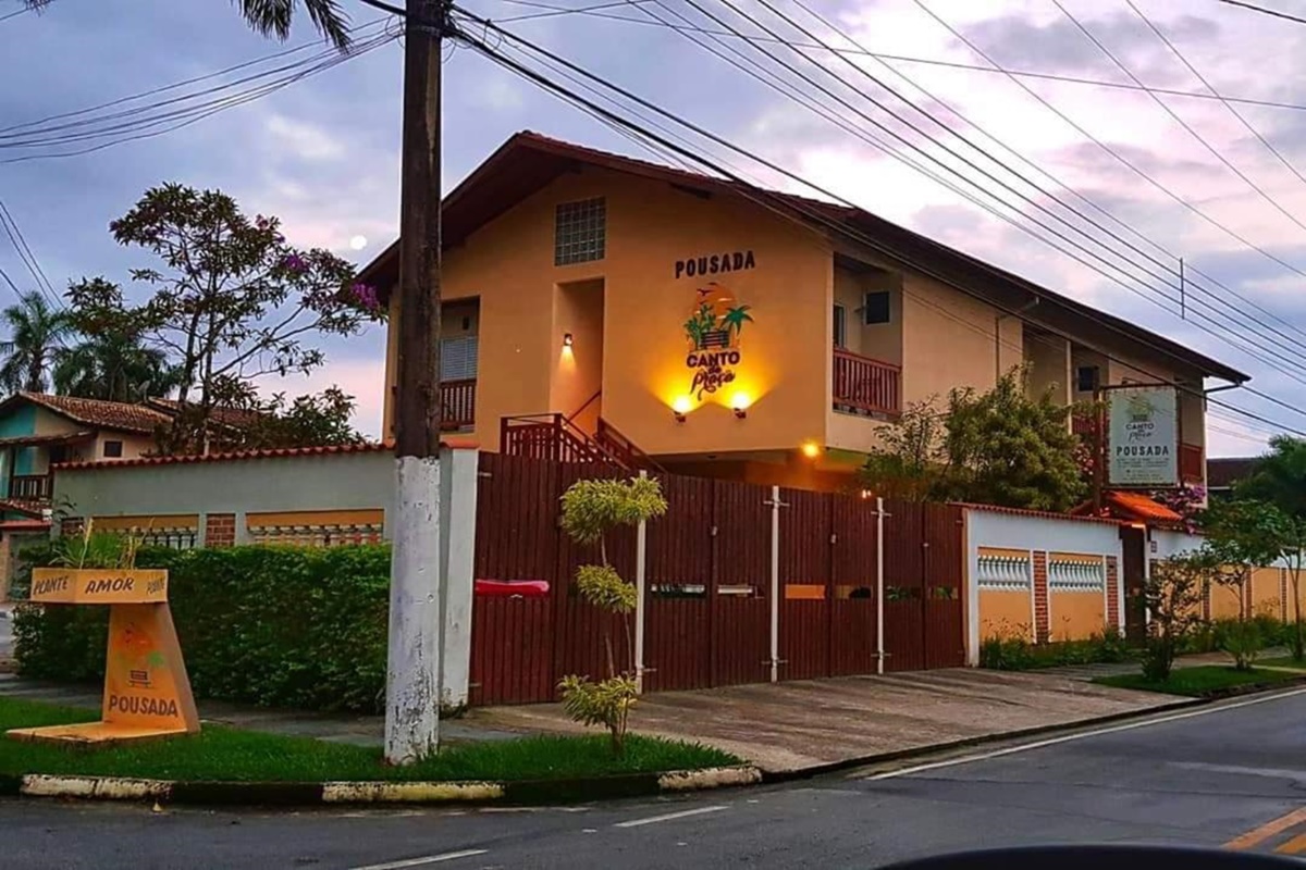 Pousada Canto da Praça em Bertioga - SP