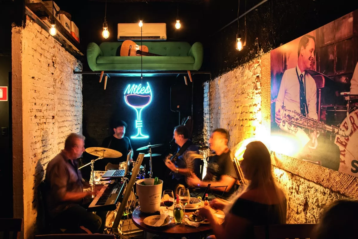 Miles Wine Jazz Bar & Pizzaria em São Paulo