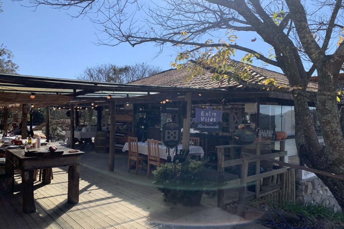 Restaurante e Vinícola Entre Vilas em São Bento do Sapucaí - SP