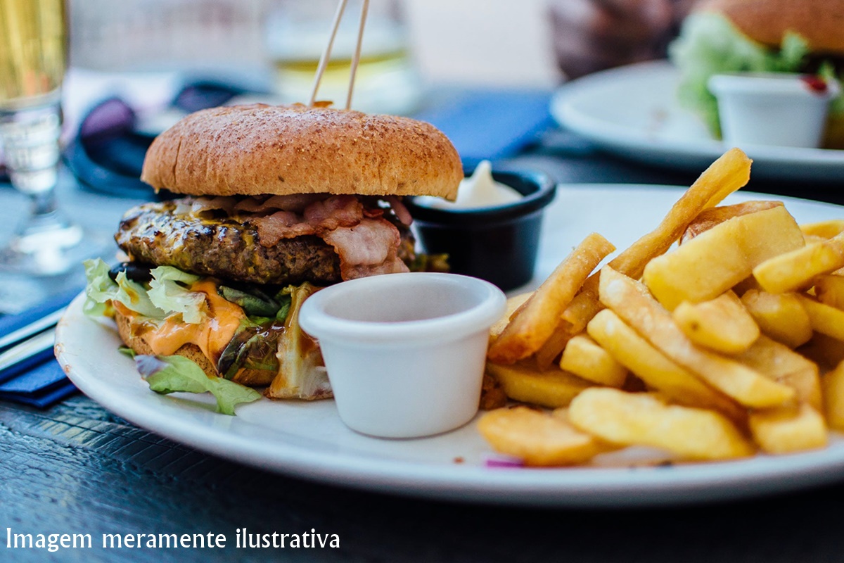 Bar & Restaurante Clube do Frango 013 em Cubatão - SP