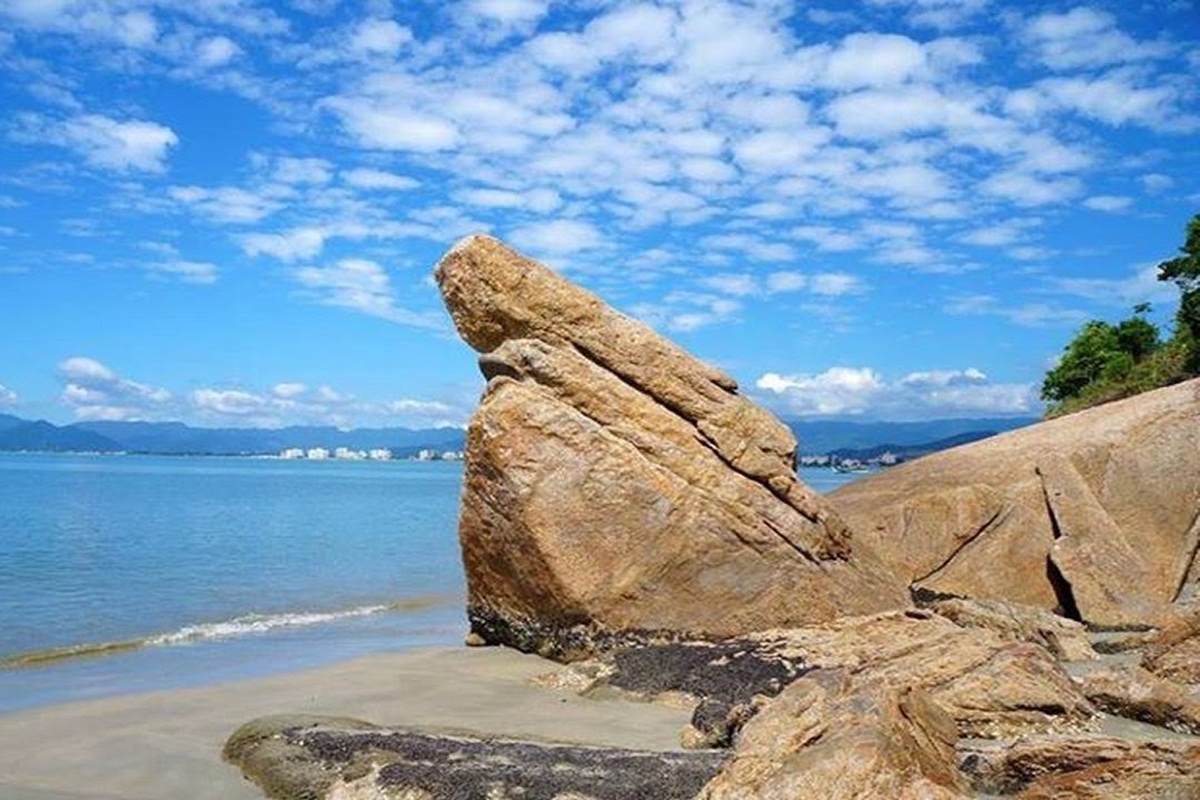 Praia Pedra da Freira ou Praia do Garcez