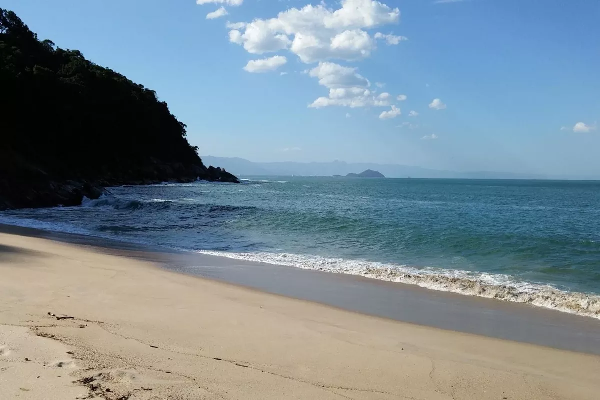 Praia Camburi no Guarujá